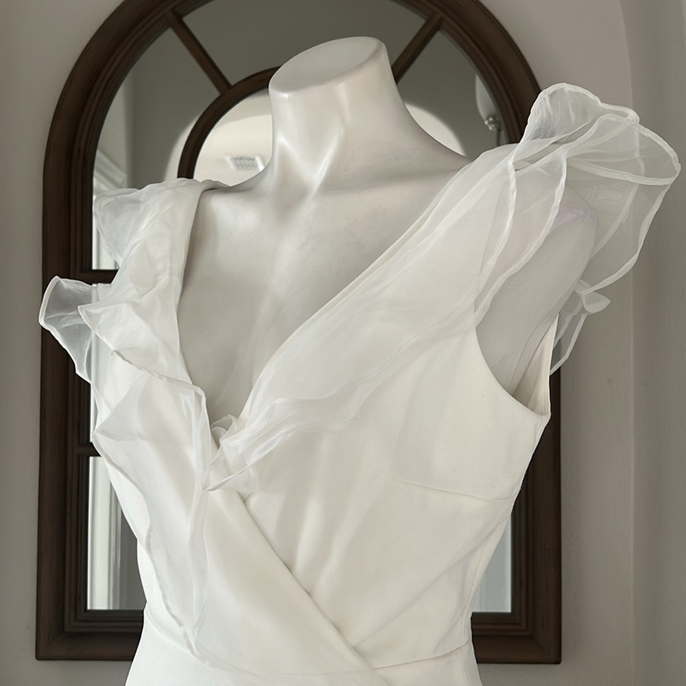 DKNY Sheath Dress with Frothy Organza Ruffles in Ivory, Size 6 New w/Tag $199 - Picture 10 of 11